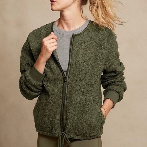 Banana Republic | Women’s Cassia Sherpa
Bomber Jacket Military Green Medium - Picture 1 of 8